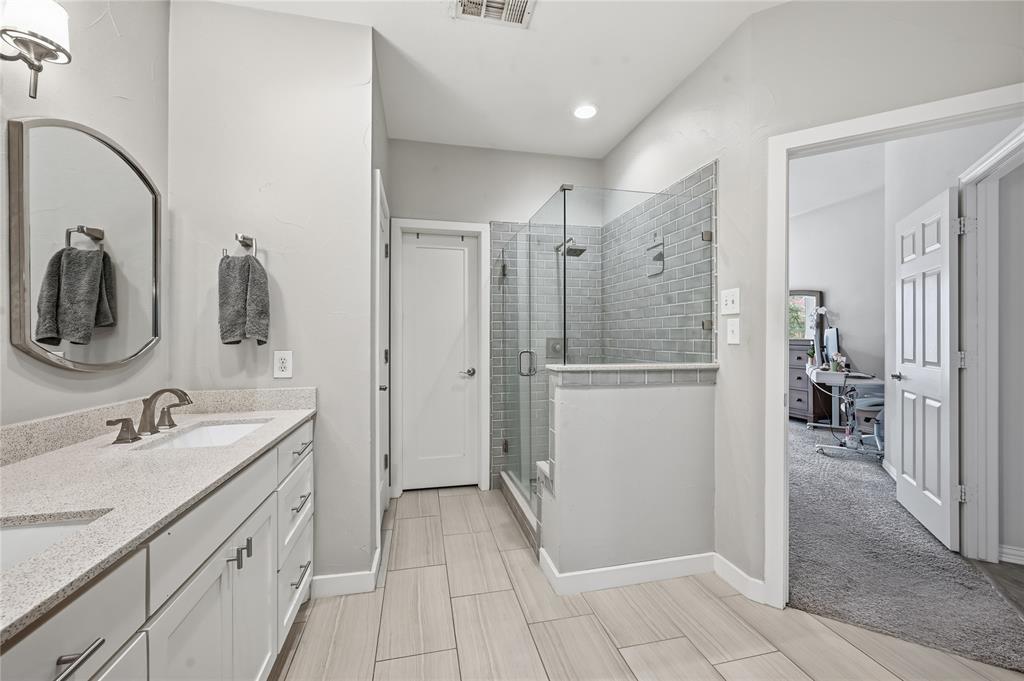 Wellington Of Flower Mound Ph - Residential