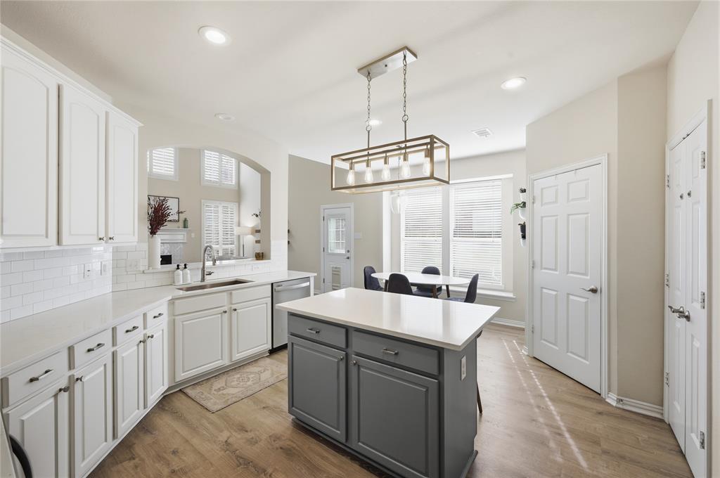 Wellington Of Flower Mound Ph - Residential