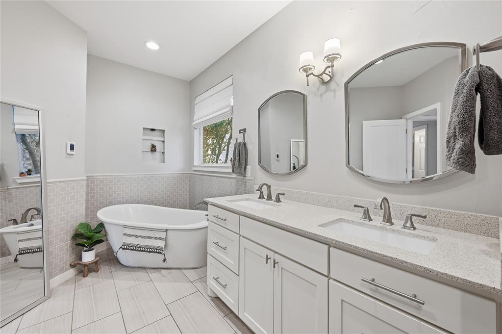 Wellington Of Flower Mound Ph - Residential