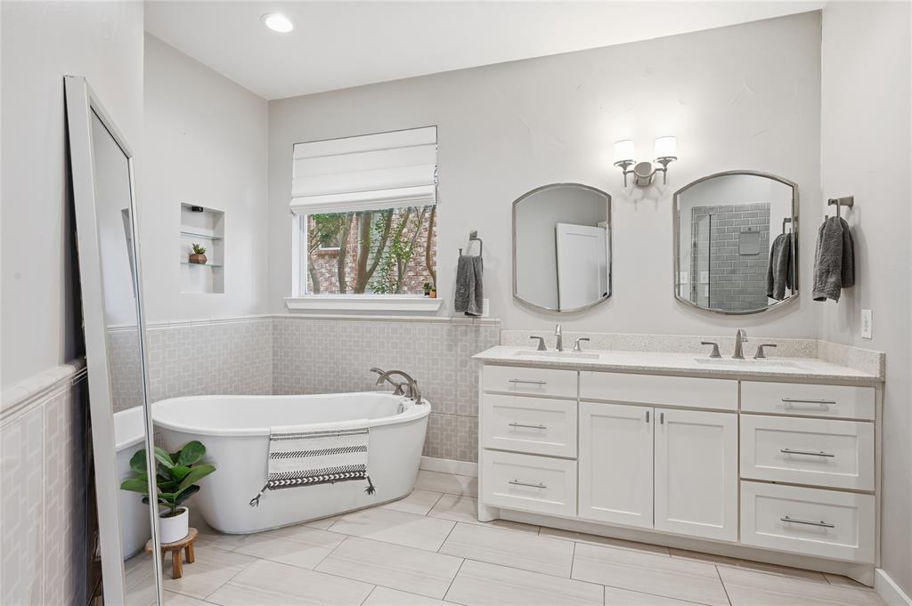 3512 Westminister Trail