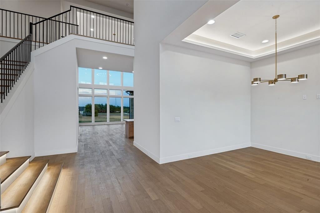 6842 Love Court