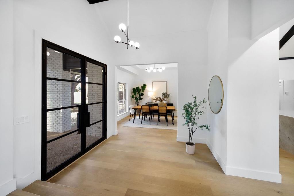 5926 Mapleshade Lane