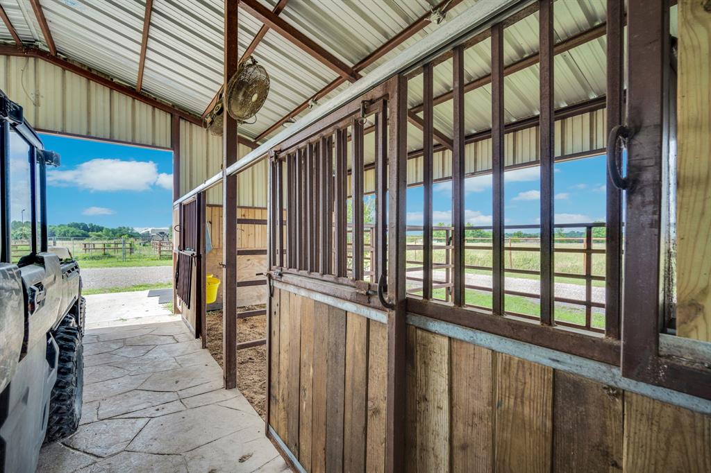 Sellers offering 15K Concessions!Experience the perfect blend of count – image 34
