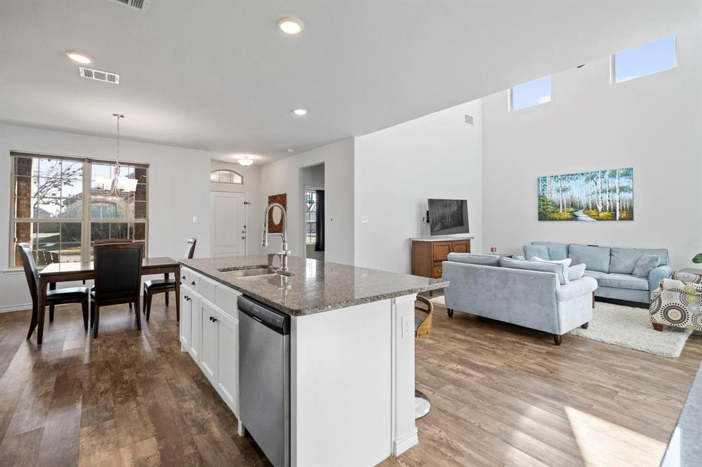 2180 Miramar Drive