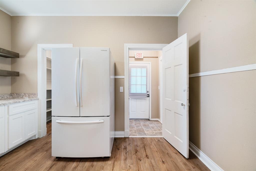 City Of Paris - Commercial Sale