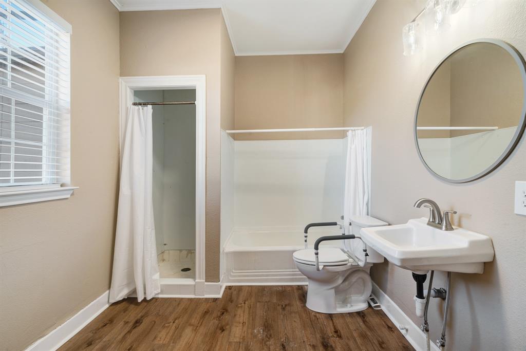 City Of Paris - Commercial Sale