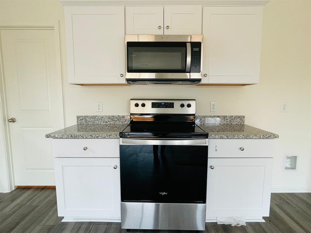 MCPHERSON VILLAGE ADDITION - Residential Lease