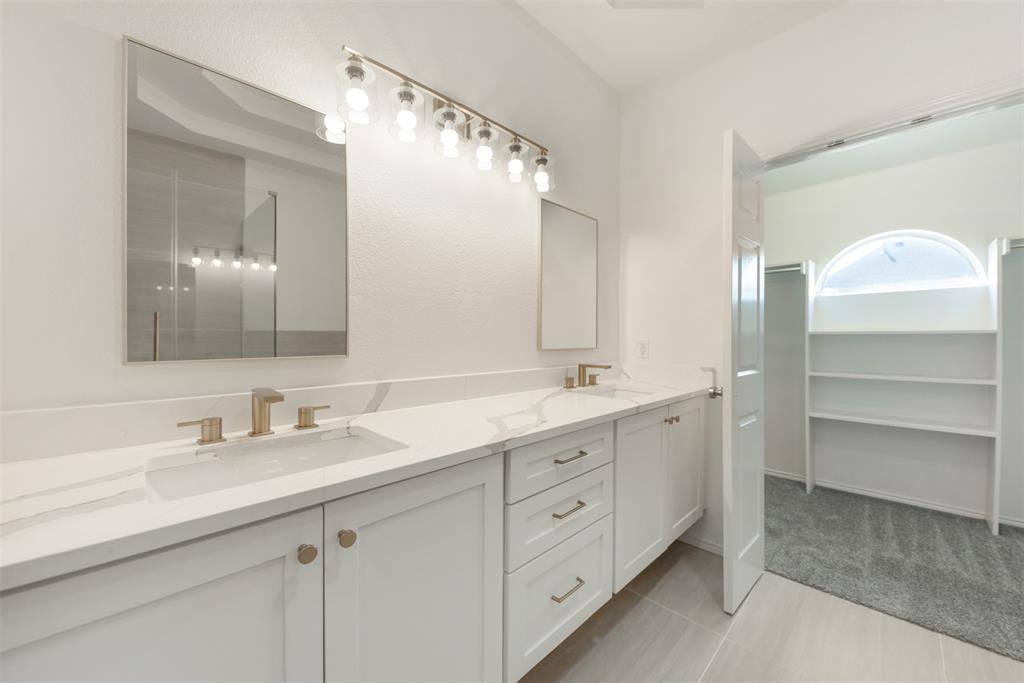 Lakes Of Preston Vineyards Villages Ph Five The - Residential