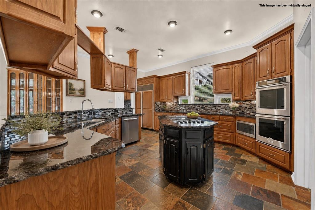 5811 Scenic Bay Court
