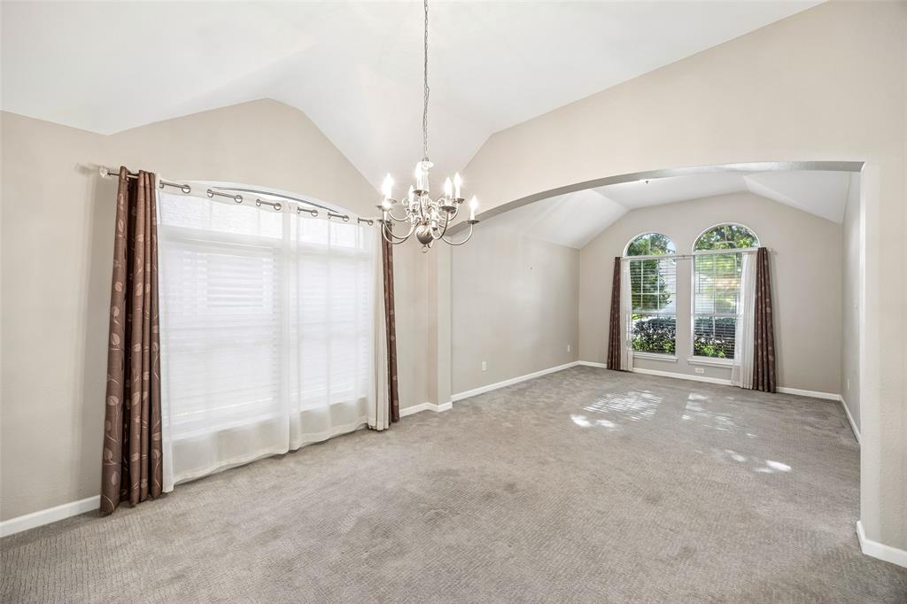 949 Chestnut Lane