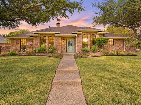 Photo of 10123 Candlebrook Drive, Dallas, TX 75243 (MLS # 21392345)
