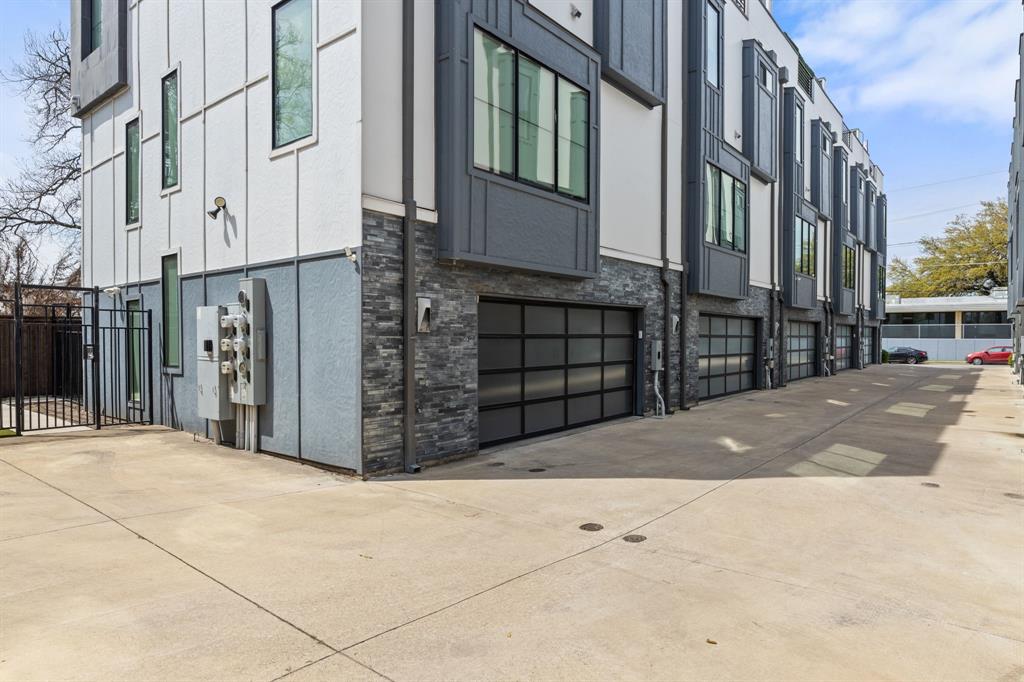 Deere Street Collection Condos - Residential