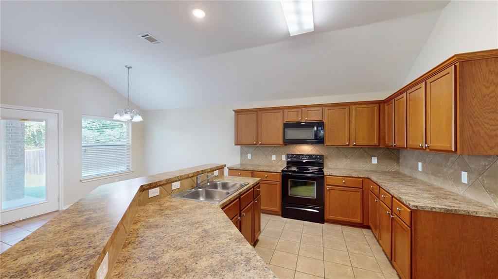 Whispering - Residential Income