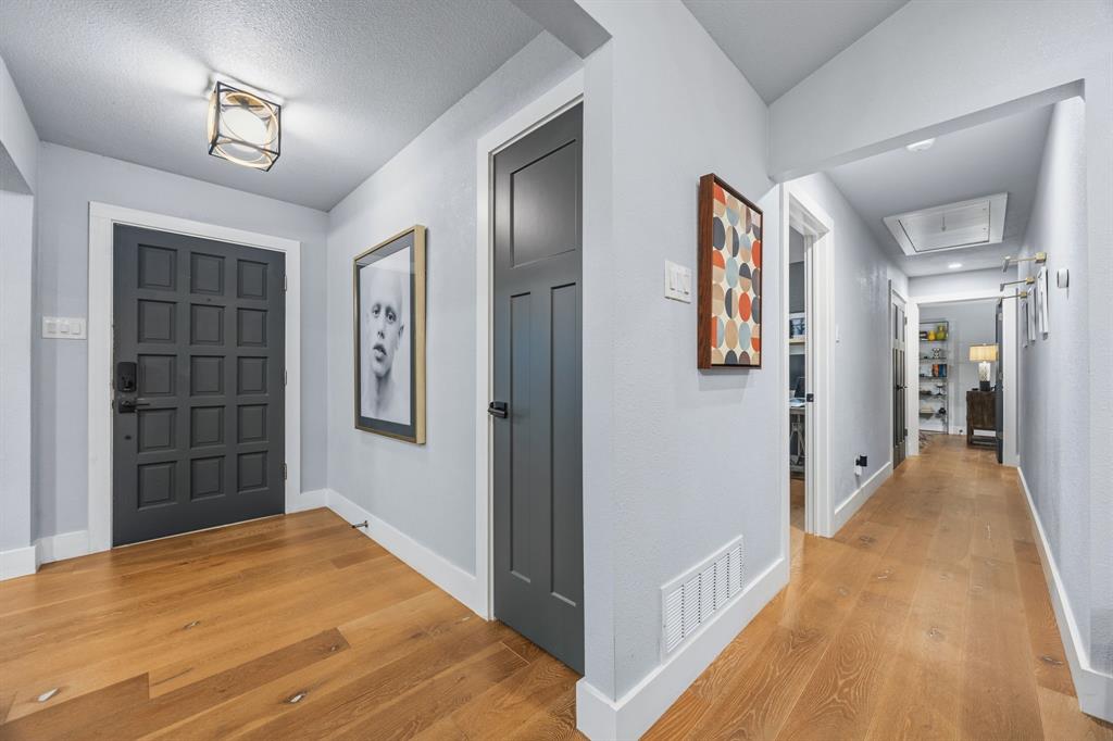 4136 Flintridge Drive