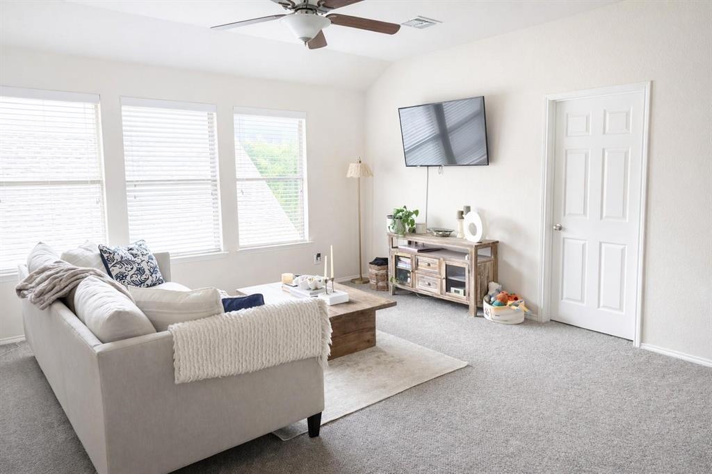 15712 Ringdove Court