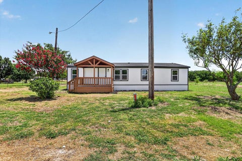 Photo of 8020 S Prairie Hill Street, Alvarado, TX 76009 (MLS # 21311874)