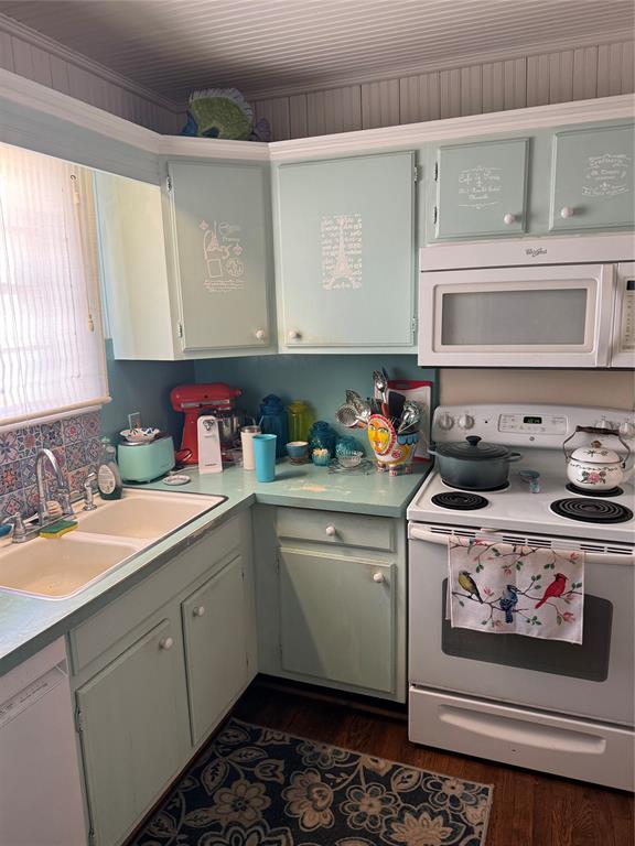 CHAMBERLAIN ARLINGTON HEIGHTS - Residential