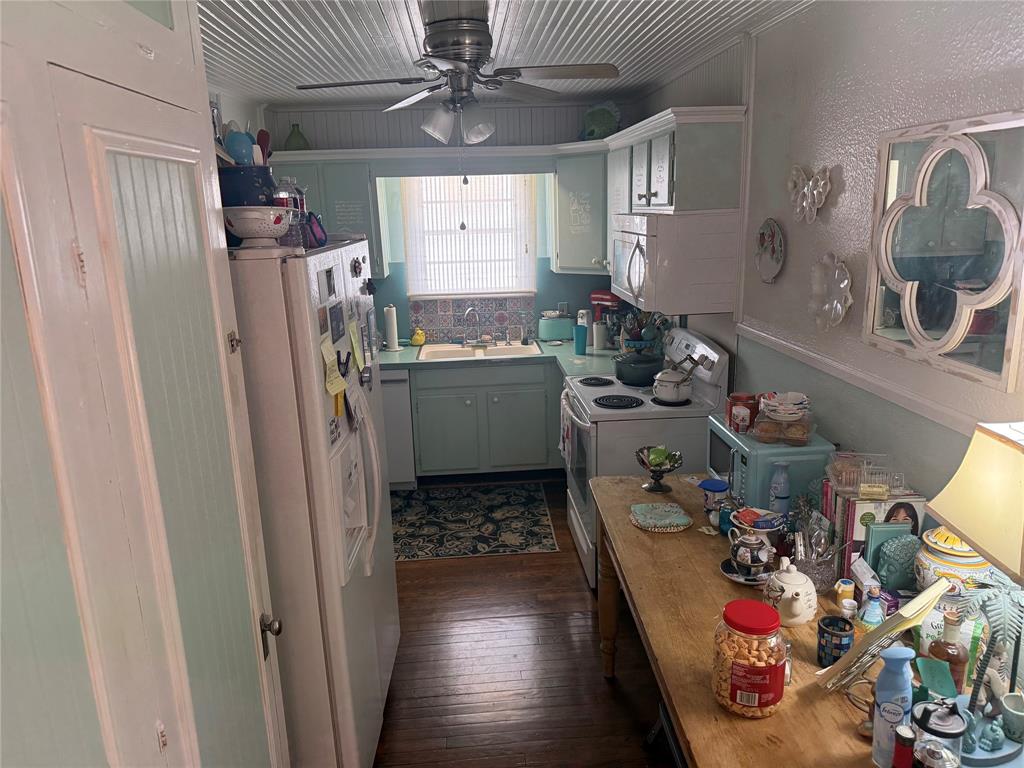 CHAMBERLAIN ARLINGTON HEIGHTS - Residential