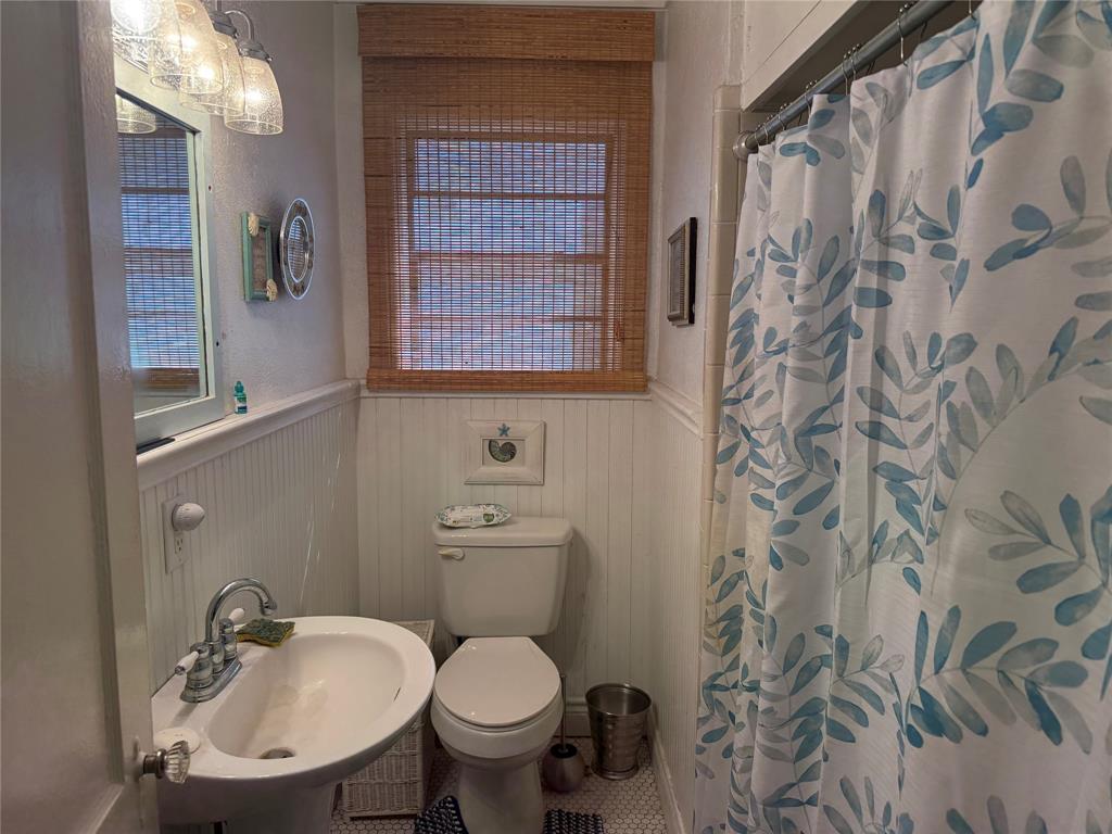 CHAMBERLAIN ARLINGTON HEIGHTS - Residential