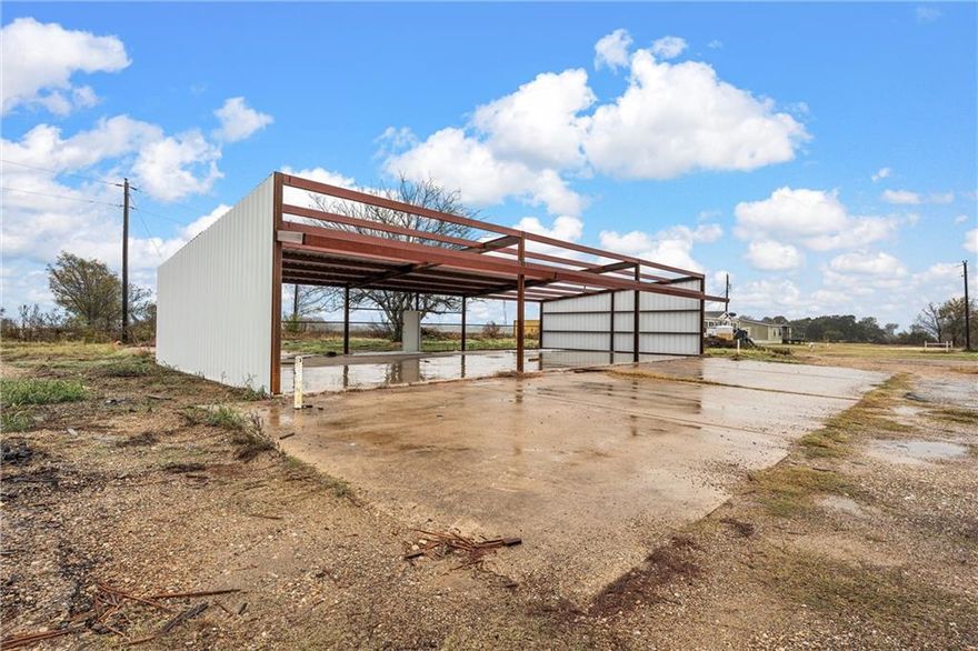 This 0.880-acre lot features a 2,592 sq. ft. metal building frame ready to be customized to suit your business needs. With full FM 933 frontage, this high-visibility location is perfect for a laundromat, bar, gas station, grocery store, or drive-thru establishment. Enjoy the flexibility of rural zoning, not in city limits, while taking advantage of this versatile location in a growing area.