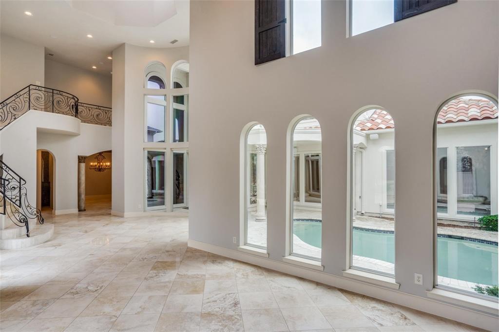 5008 Bellaire Drive