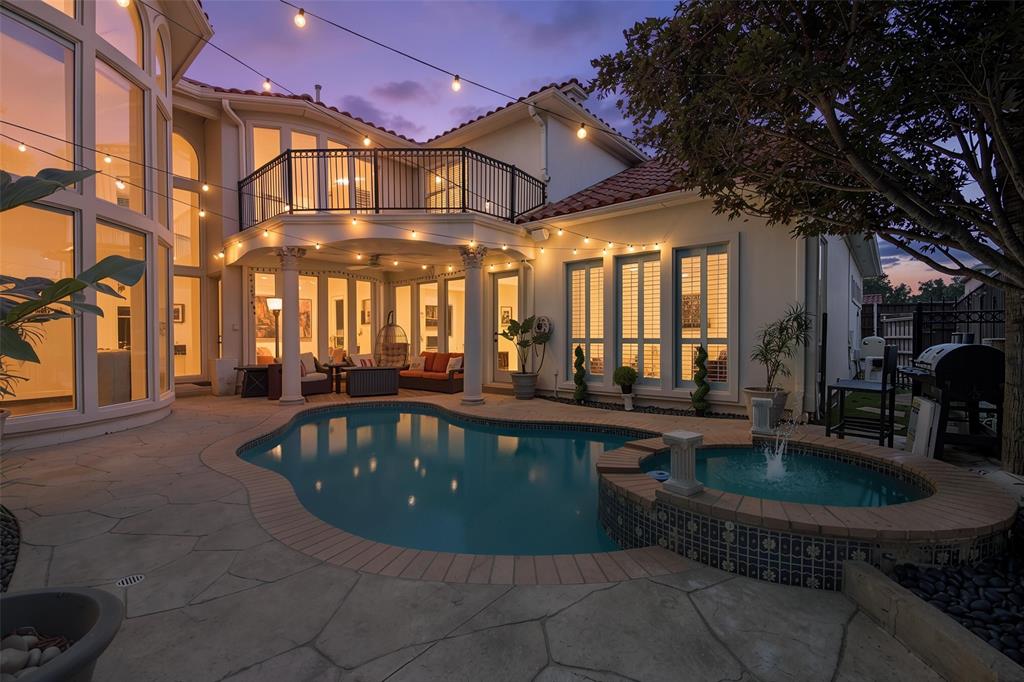 5008 Bellaire Drive