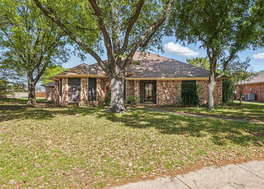 3304 Blue Bell Place