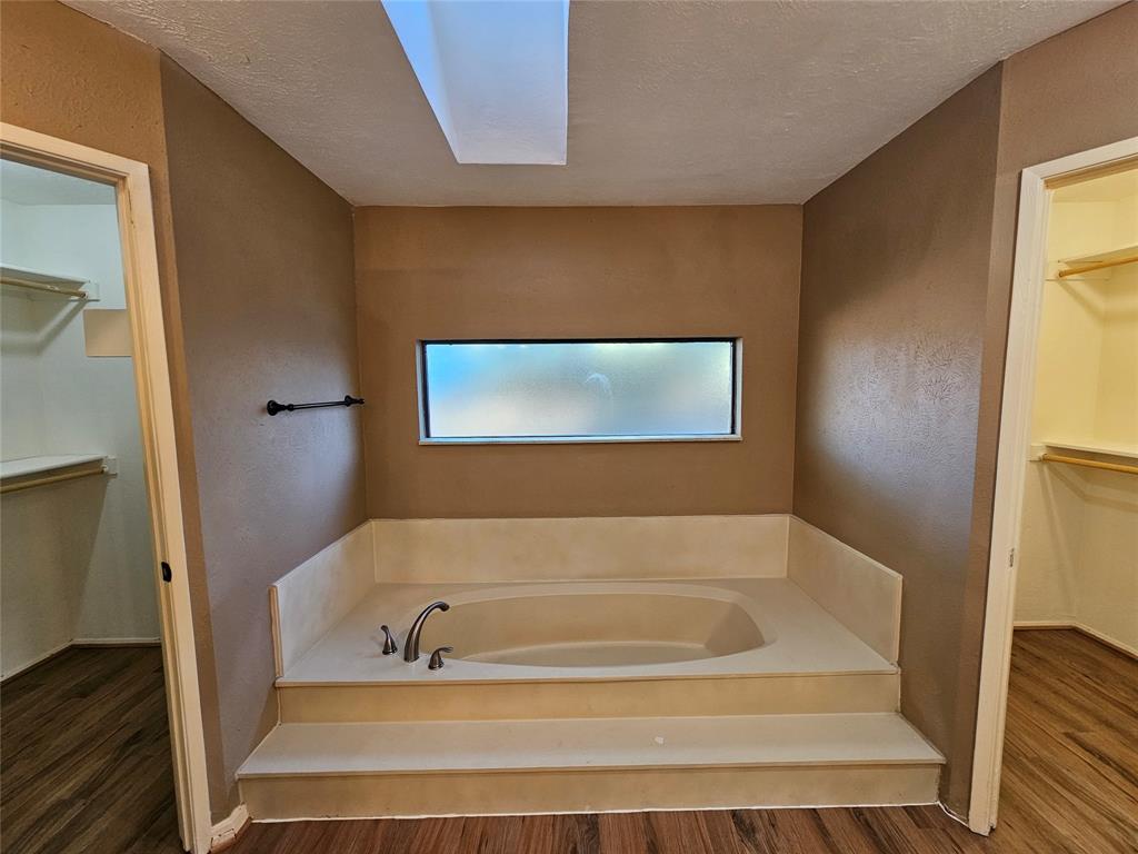 Lynnwood Estates - Residential Lease