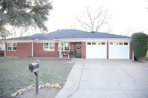 A home in Hurst