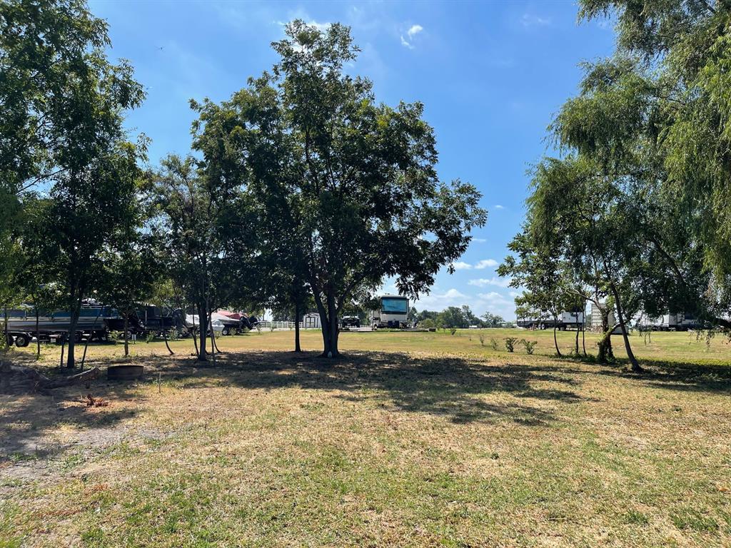 Peninsula Point - Land