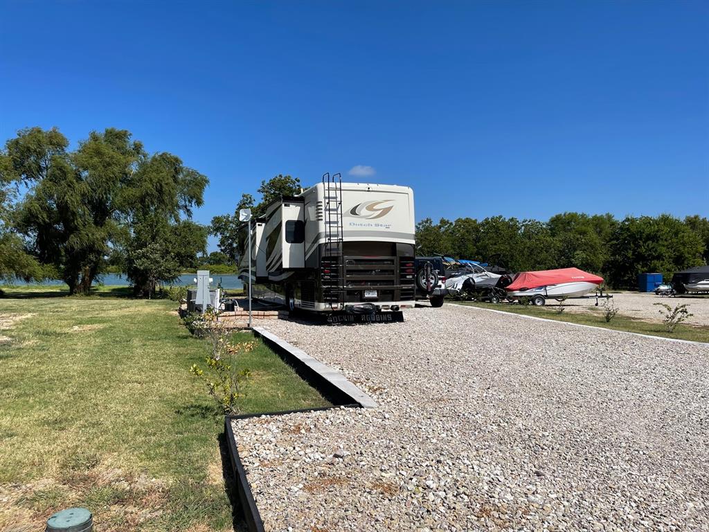 Peninsula Point - Land