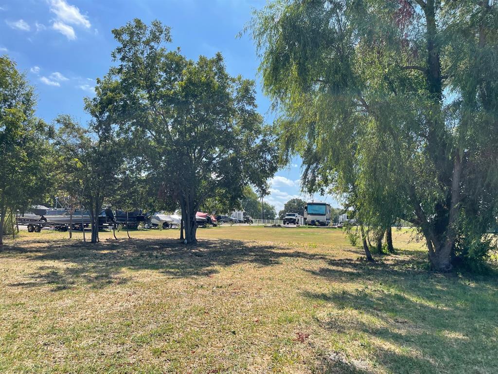 Peninsula Point - Land