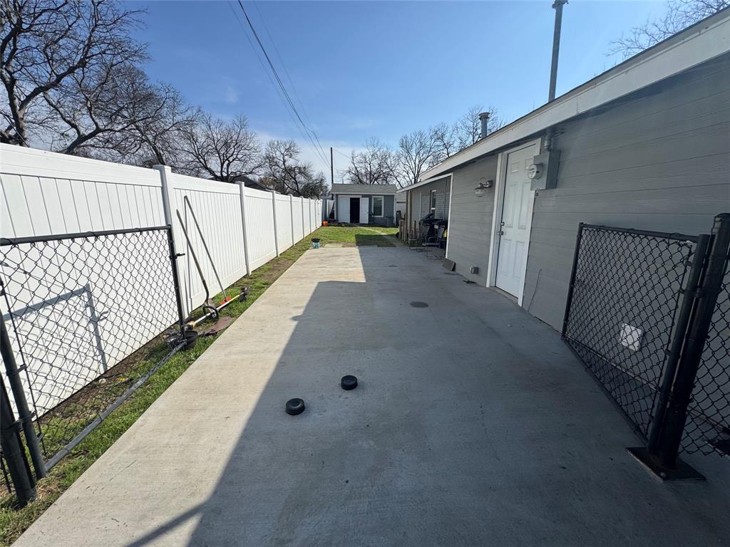 WYATT-REV - Residential