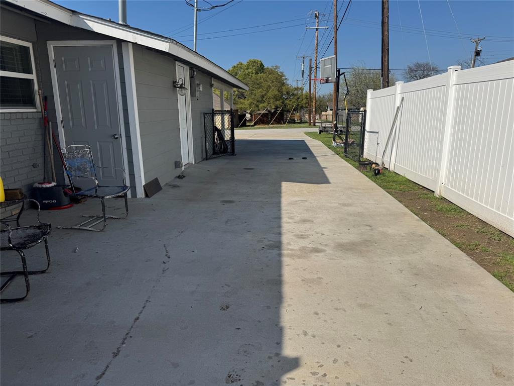 WYATT-REV - Residential