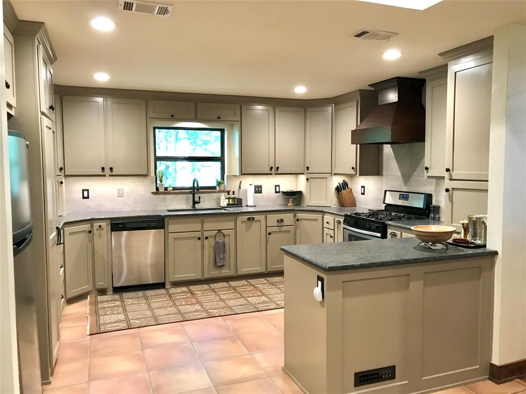 A Winfrey 548 - Farm