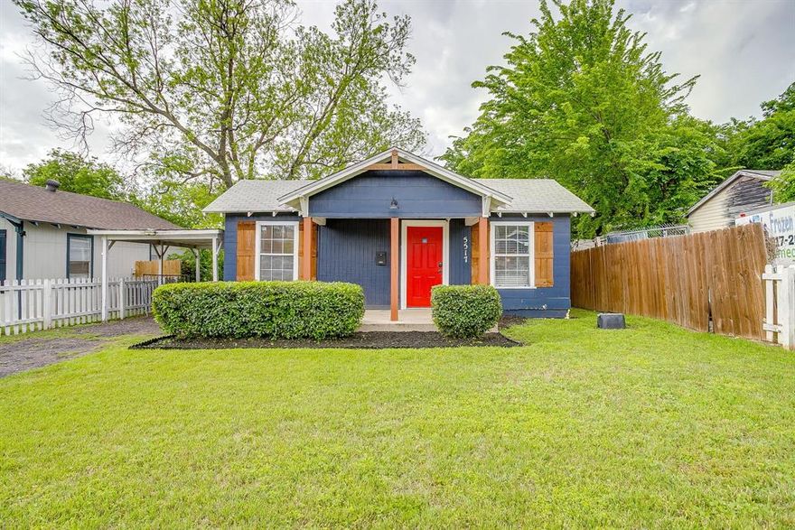 Welcome to Chamberlain Arlington Heights! This open-concept layout is filled with natural light. This 3-bedroom, 2-bath home features newer HVAC in October 2024 and updated flooring February 2026. Located in a vibrant neighborhood, this home offers conveniences just blocks to Hulen, easy access to I-30, downtown Fort Worth, plus nearby shopping, dining, and entertainment. Home qualifies for VA assumable loan!