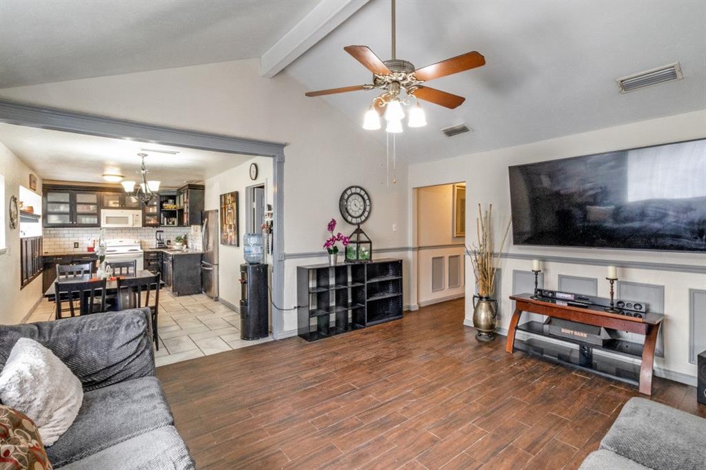 512 Sesame Drive