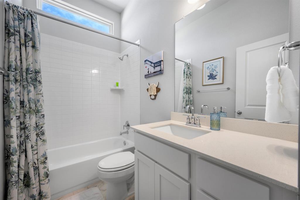 CIELO EAST CITY HOMES - Residential