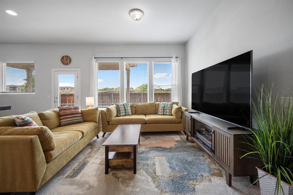 CIELO EAST CITY HOMES - Residential