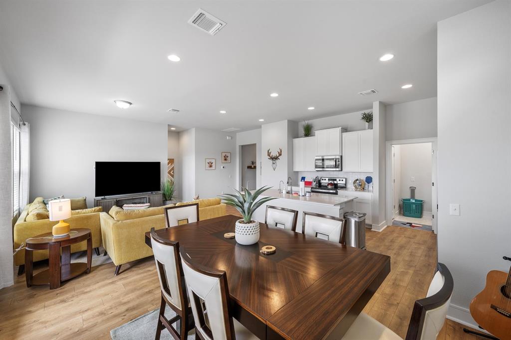 CIELO EAST CITY HOMES - Residential