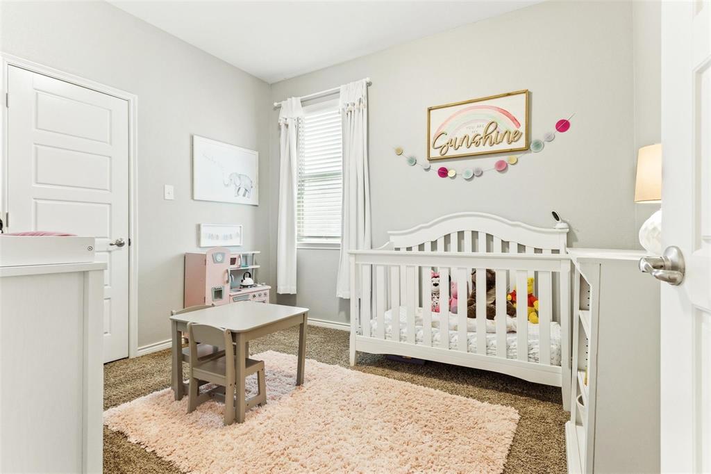 Valencia On The Lake - Residential