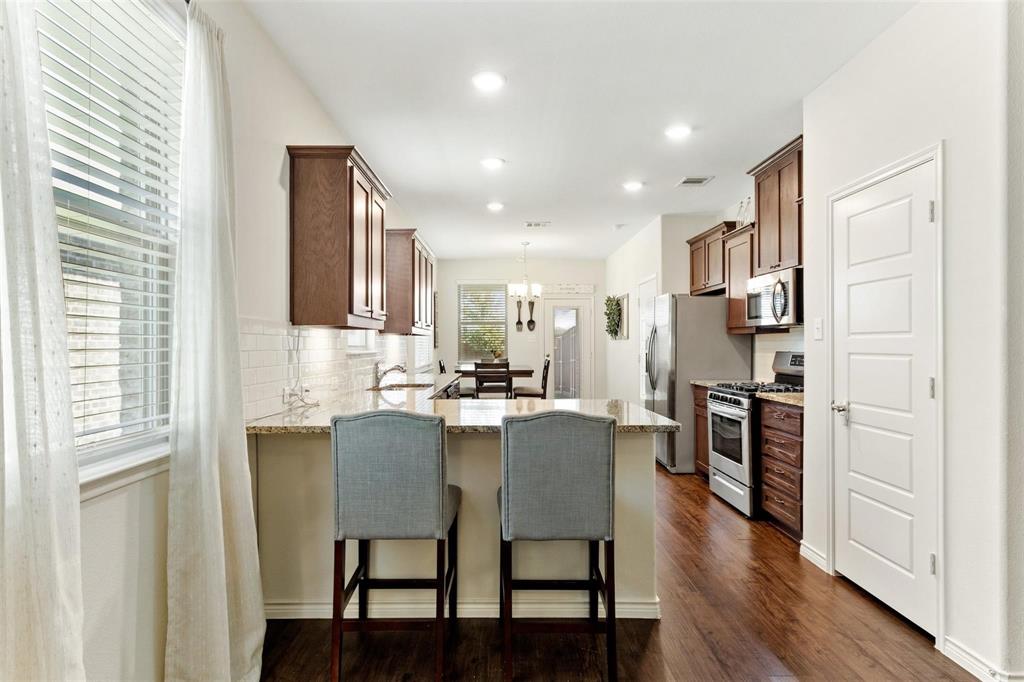 Valencia On The Lake - Residential