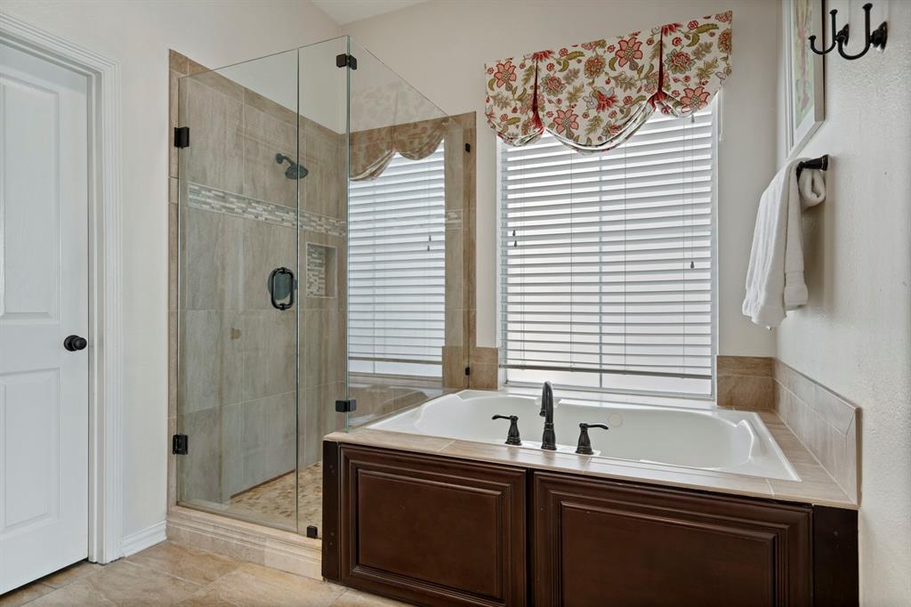 Enclave At White Rock Ph 02 - Residential