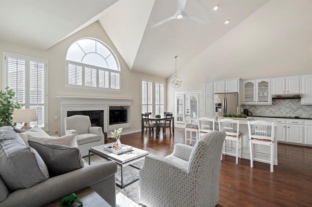 Enclave At White Rock Ph 02 - Residential