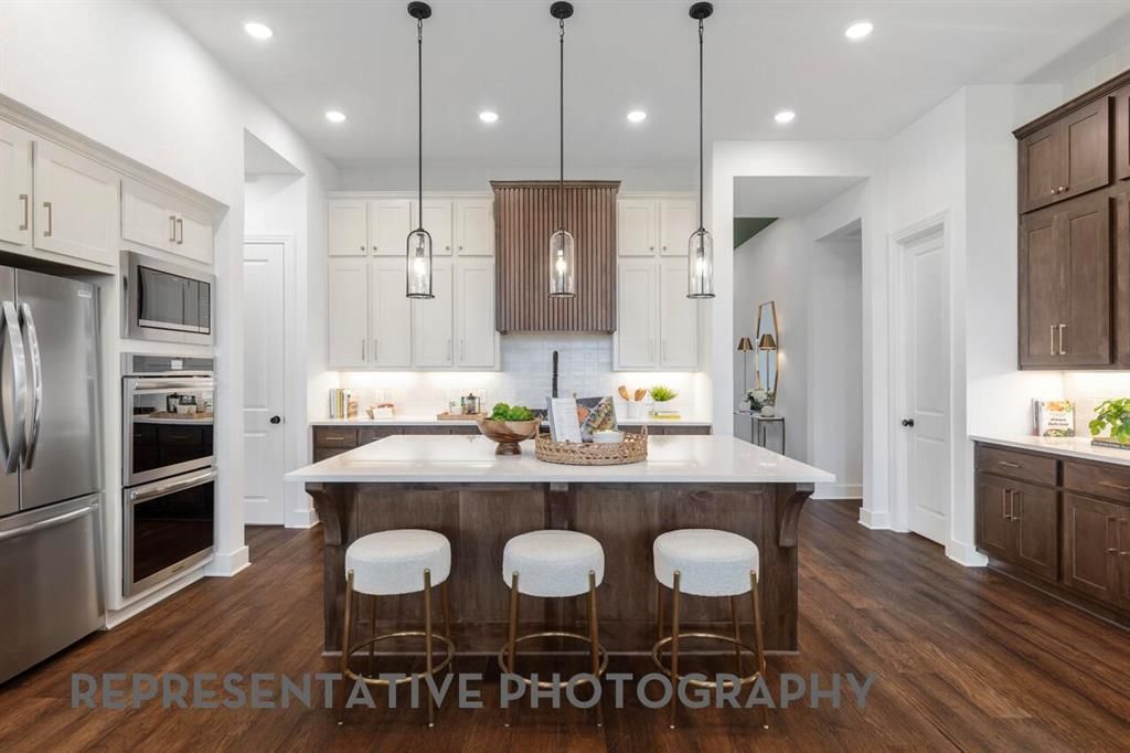 Photo of 561 Flint Road, Waxahachie, TX 75167 (MLS # 21252448)