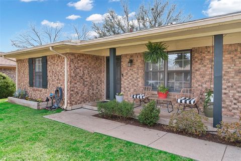 4025 Aragon Drive Fort Worth TX 76133