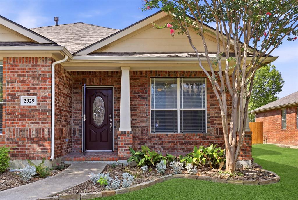 2929 Tangleglen Drive