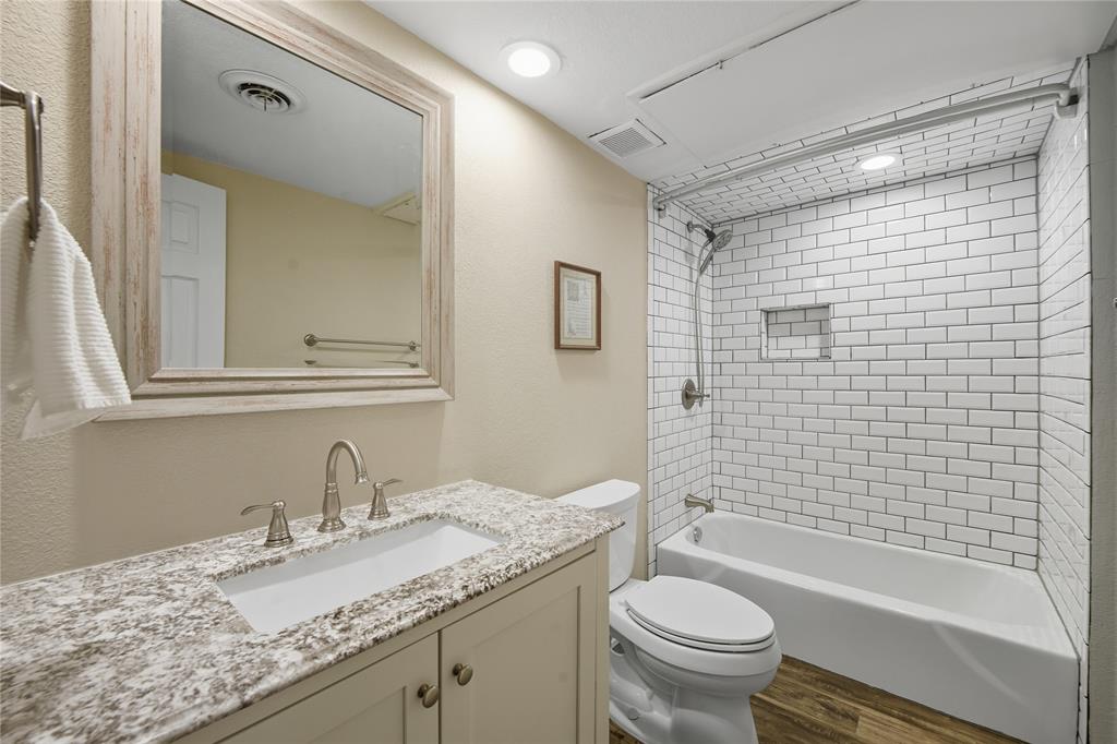 Royale Orleans North Condo - Residential