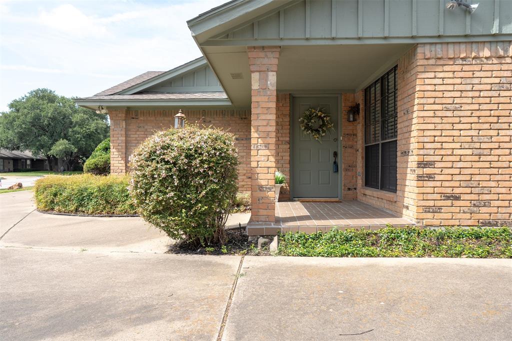 5116 Ledgestone Drive