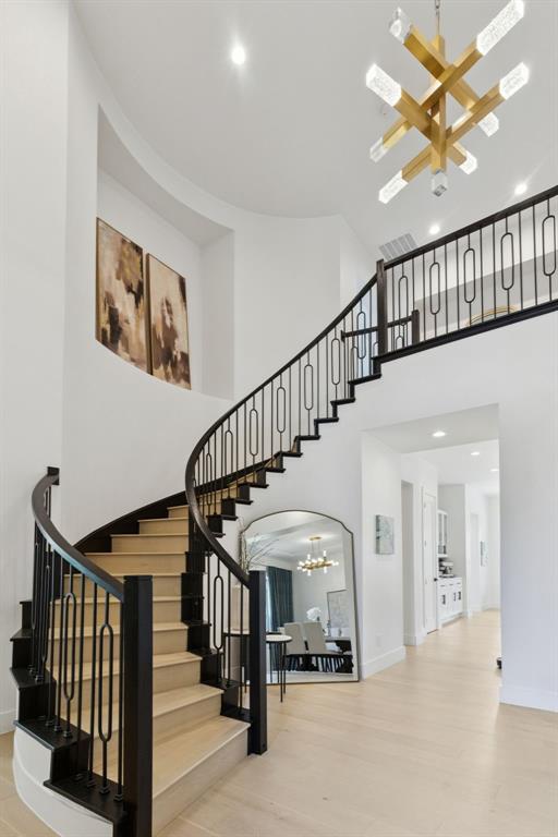 2252 HIDALGO Drive